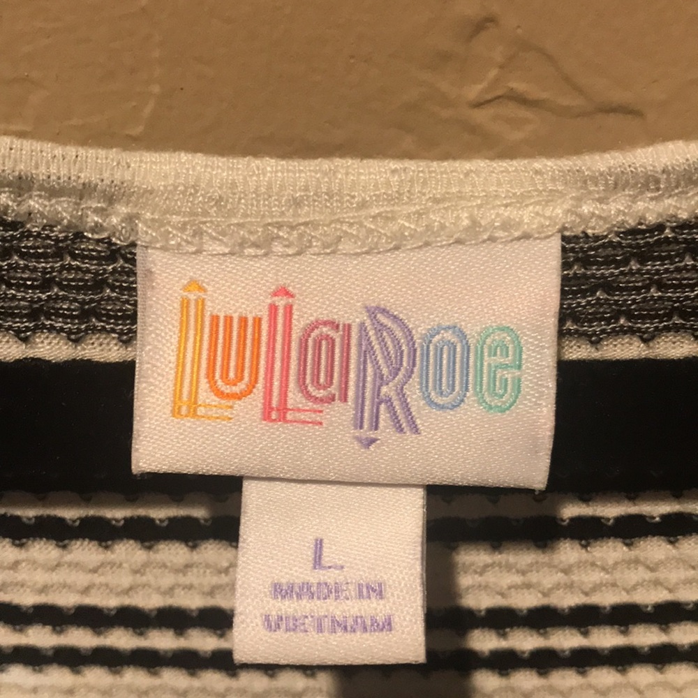 LuLaRoe Irma Size Large - Picture 2 of 3
